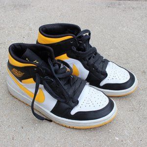 Nike Womens Sneakers - US 8